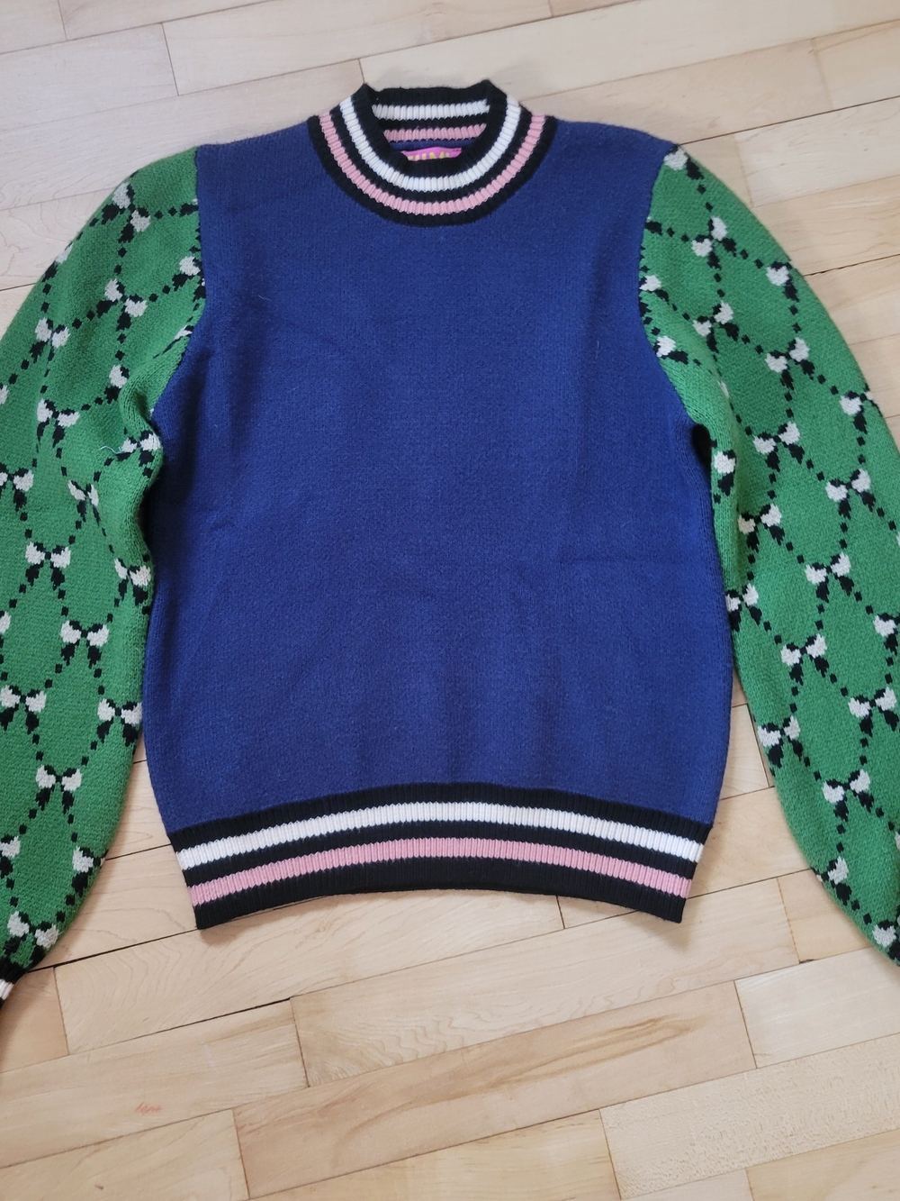 THML Womens Blue and Green Patterned Sleeve Sweater - Casual Crewneck